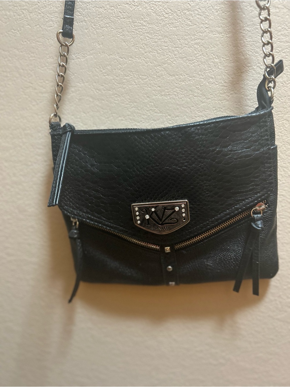 Kathy Van Zeeland Black Crossbody Bag with Flap Pebbled Leather Tassel Zippers